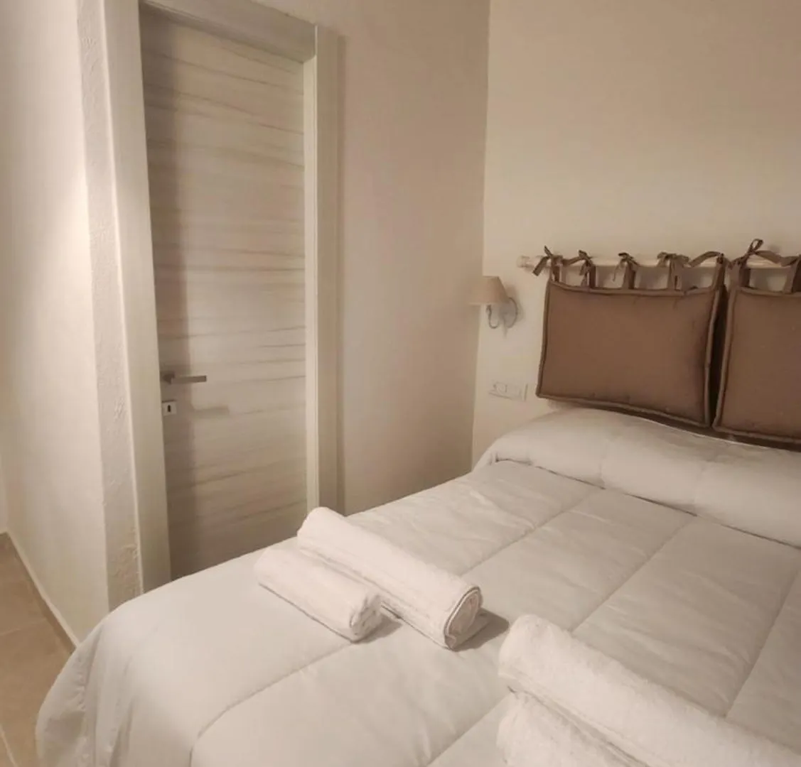 La Maison De Poupee Bari 0*,